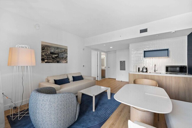 Building Photo - 159 NE 6th St