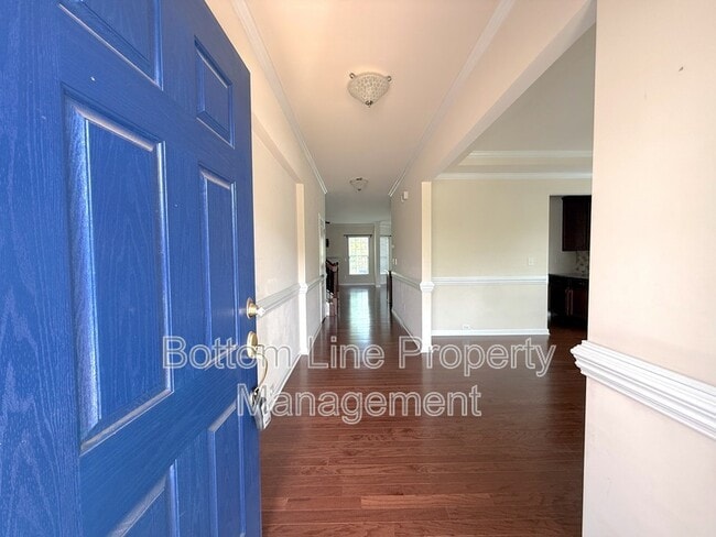 Building Photo - 10652 Sky Chase Ave NW