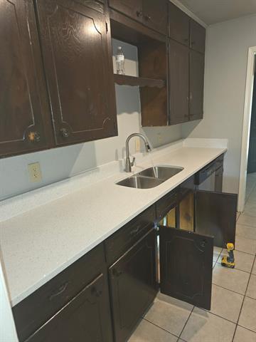Foto del edificio - 930 Lindy Ct