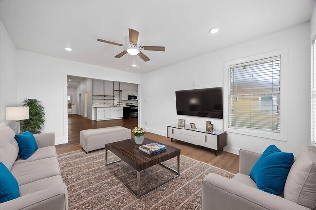 Foto del edificio - 2214 Stevens St