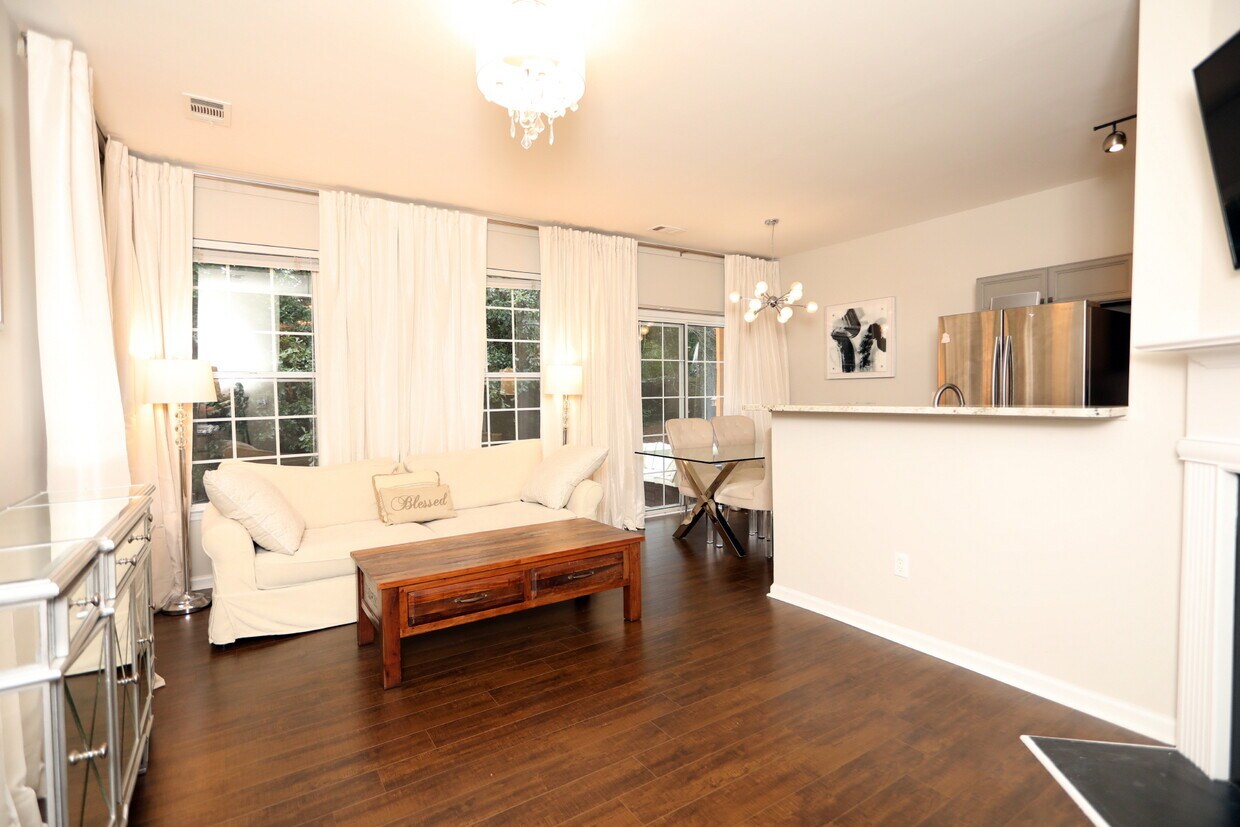 Foto principal - 2161 Dillard Crossing