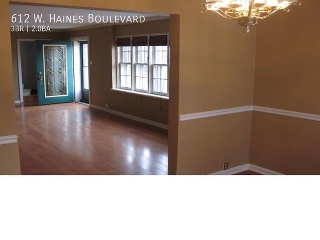 Building Photo - Charming Brick Home Near Downtown Champaign