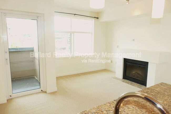 Building Photo - 5450 Leary Ave NW