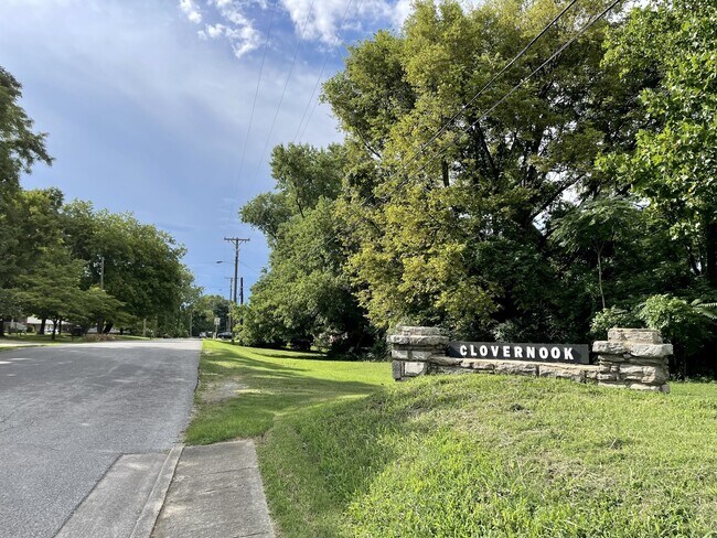 Foto del edificio - 276 Ivywood Dr