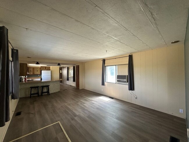 Building Photo - 2 Bedroom 2 Bathroom Mobile Home located in Aztec available to rent