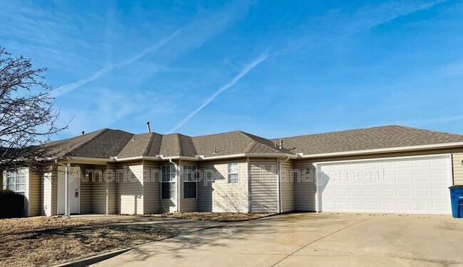 Building Photo - 12935 E 31st Ct