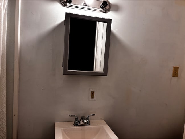 Building Photo - 5 S 1st Ave