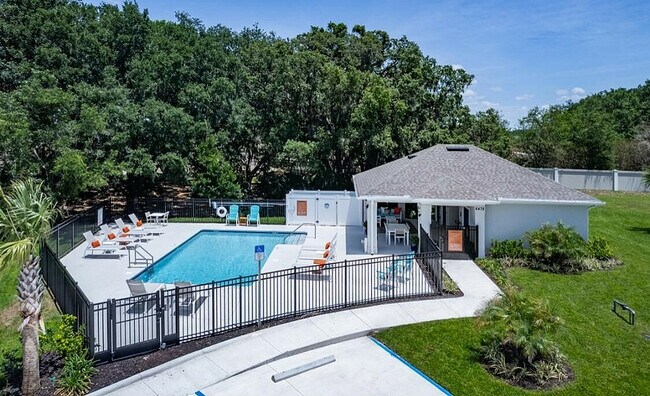 Área de la piscina - Crescent by Stella Homes