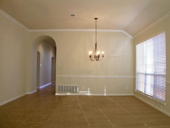 Building Photo - 7064 Bethlehem Dr