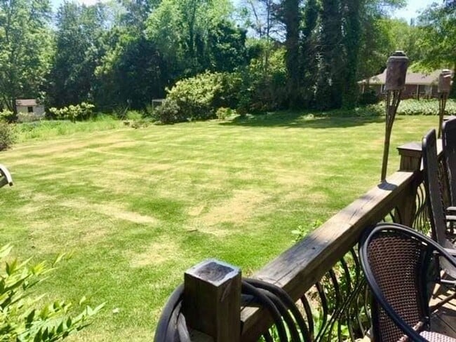 Photo - 231 Grove Dr House