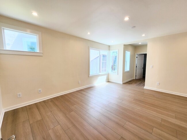 Master Bedroom - 3050 25th Ave