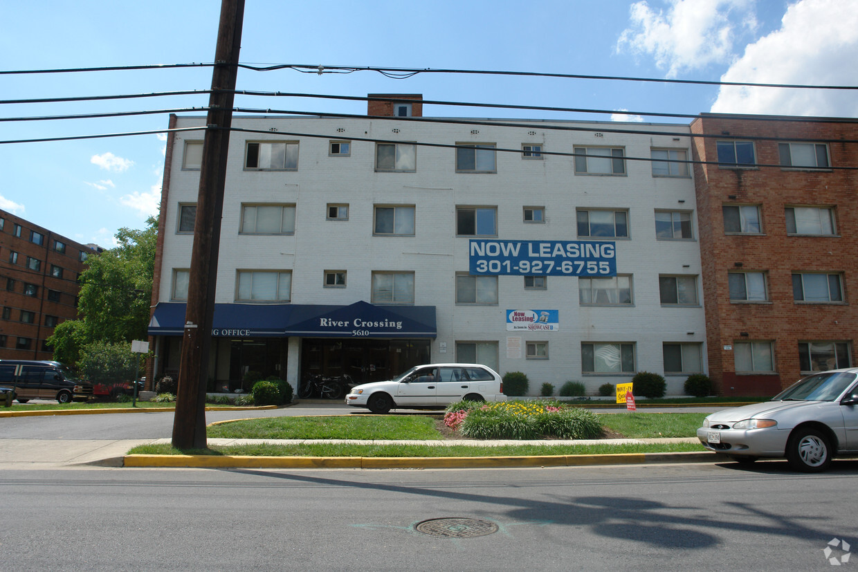 River Crossing Apartments St Paul