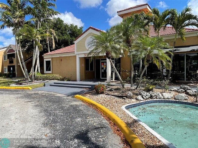 Building Photo - 241 SW 84th Ave