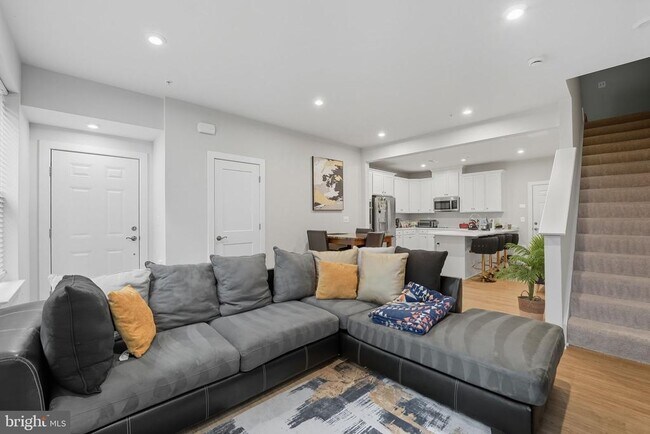 Foto del edificio - 707 Thomas Ln