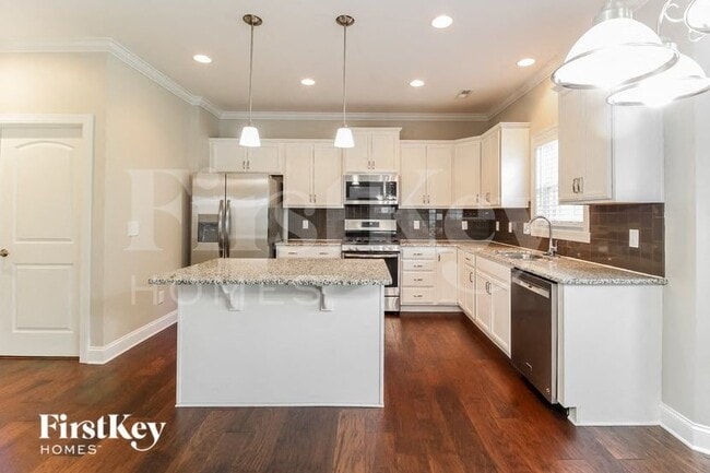 Building Photo - 2802 Fallin Ct