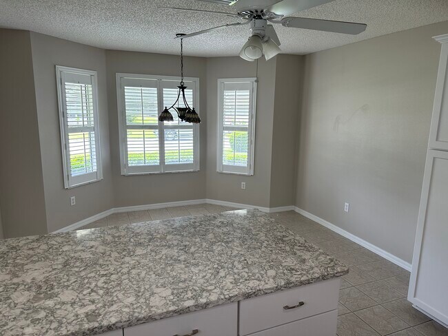 Foto del edificio - 1511 Doria Ln