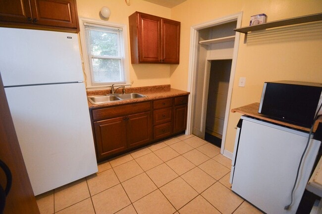 Foto del edificio - Homey House Near Goose Egg Park Available ...