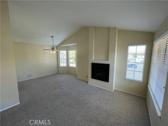 Building Photo - 30 Roble