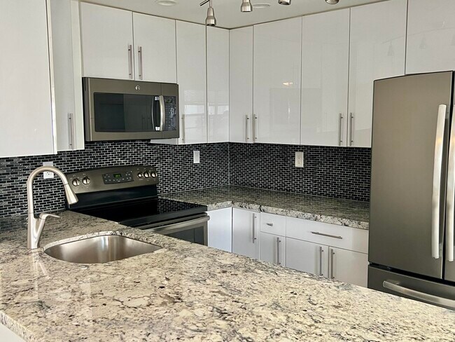 Foto del edificio - 150 Burgandy Way