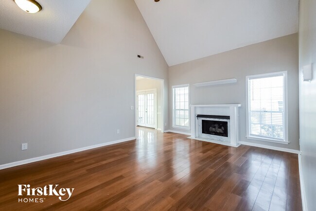 Foto del edificio - 1633 Windsor Ln
