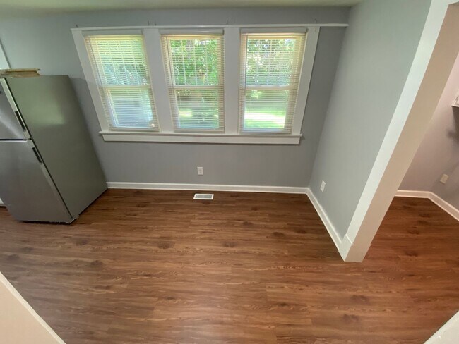 Foto del edificio - Charming, 3 bedroom Home for Rent in Graham!