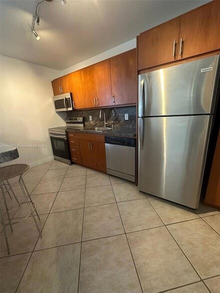 Building Photo - 9273 Collins Ave
