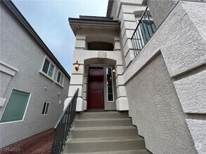 Building Photo - 5872 Aurora Gold Ave