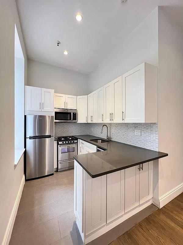 Building Photo - 0 bedroom in NEW YORK NY 10004