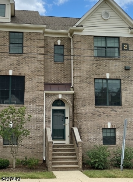 Building Photo - 64 Bloomfield Ave