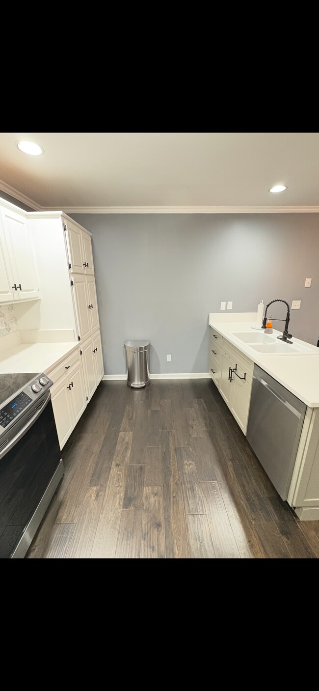 Foto del edificio - 2619 Kingsley Ct