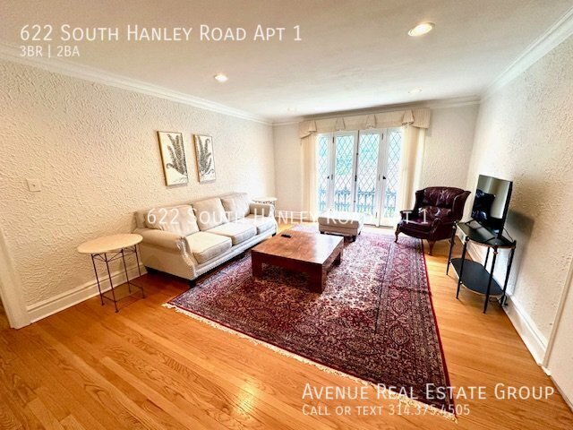 Building Photo - Spacious 3-Bed, 2-Bath Furnished Apartment...