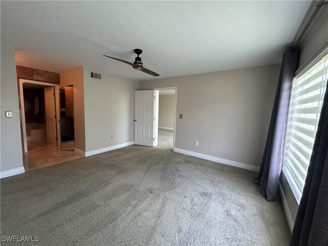 Foto del edificio - 15171 Cedarwood Ln