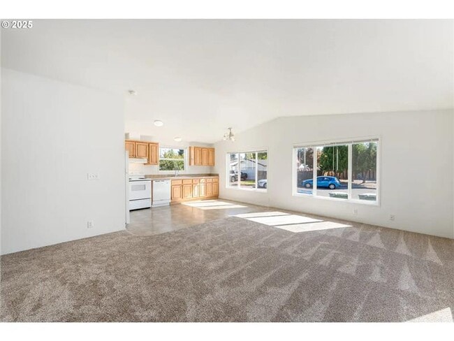Foto del edificio - 341 Cornerstone Ct NE