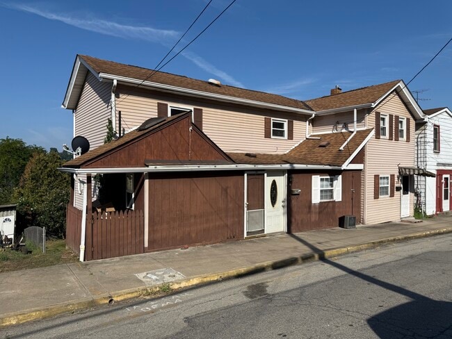 Foto del edificio - Freedom Duplex