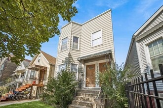 Building Photo - 3134 W 39th Pl