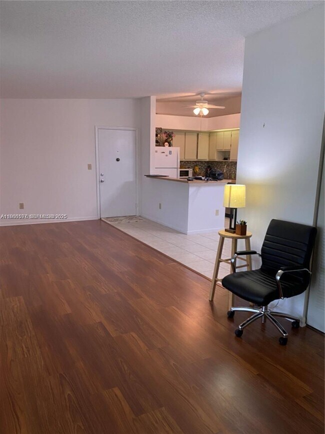 Foto del edificio - 10407 E Clairmont Cir