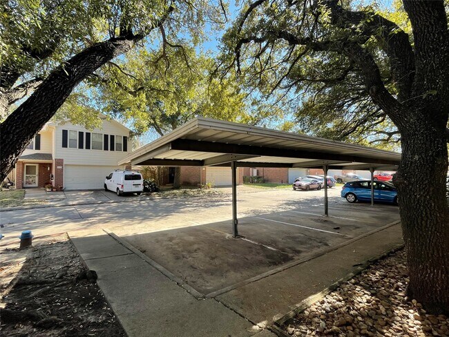 Building Photo - 6500 Harbor Town Dr