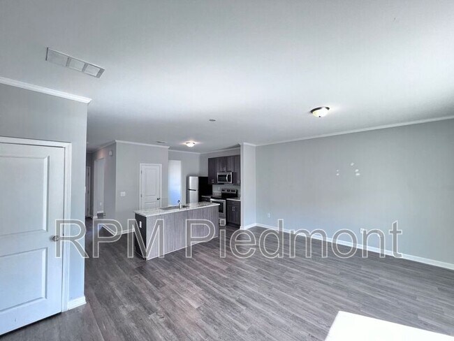 Building Photo - 3194 Laurel Ridge Cir