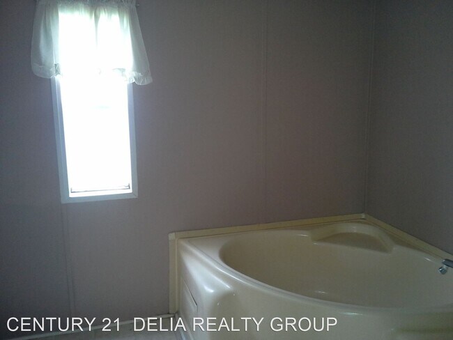Building Photo - 3 br, 2 bath House - 2614 Bailey Rd