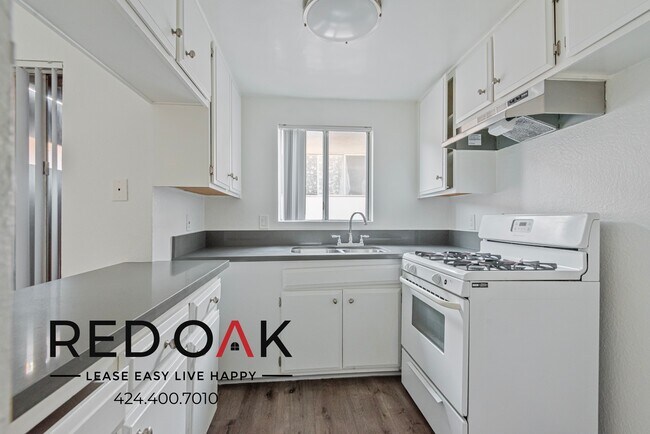 Foto del edificio - 4069 Oakwood Ave