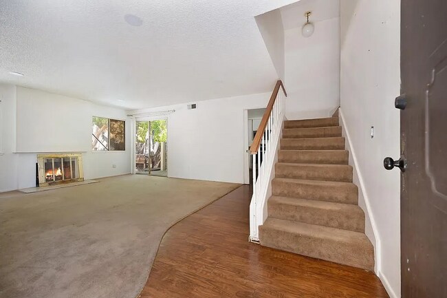 Foto del edificio - 2645-2649 S Whitney Blvd