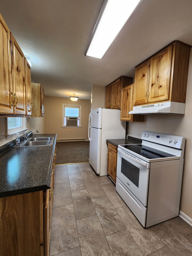 Building Photo - 1104 River Ct