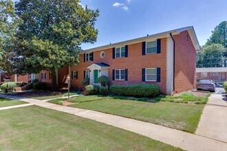 Building Photo - 4282 Roswell Rd