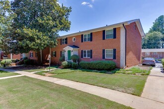 Building Photo - 4282 Roswell Rd