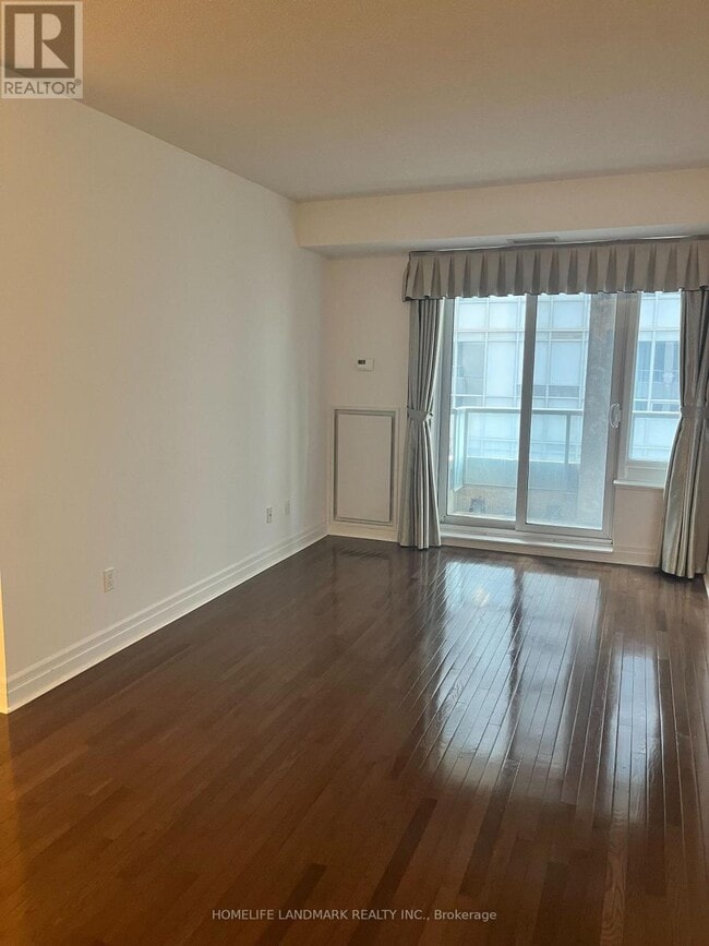 Building Photo - 35 Balmuto St