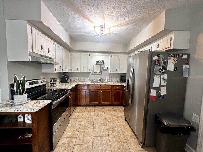 Building Photo - 3604 Leslie Ann Dr