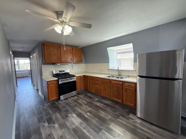 Foto del edificio - 4328 N Oak Park Ave