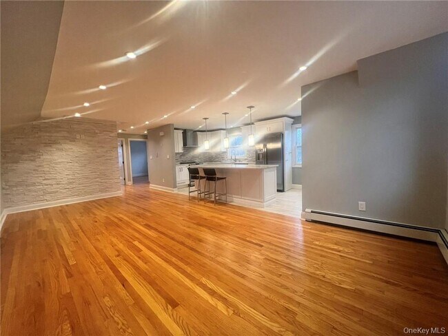 Foto del edificio - 36 Roanoke Ave