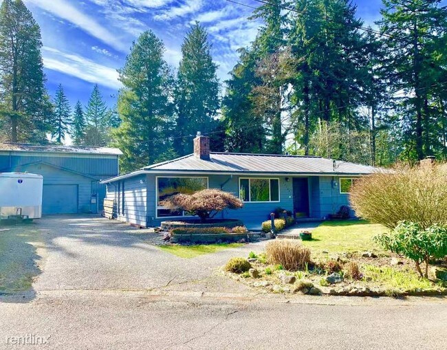 Building Photo - 3 br, 1 bath House - 15121 SE 41st Pl
