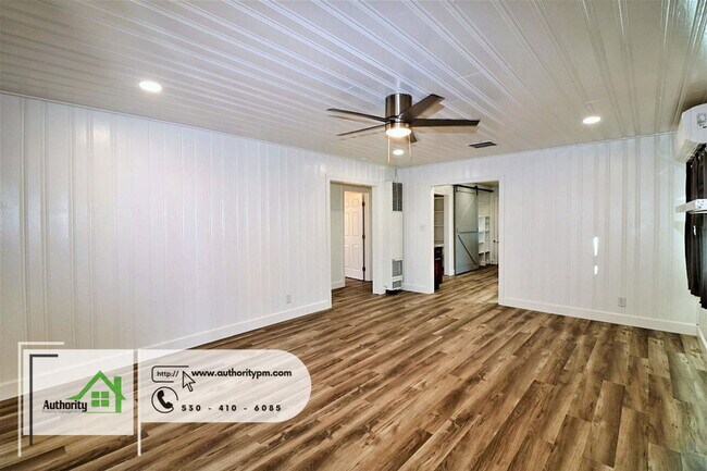 Foto del edificio - 5499 Balls Ferry Rd